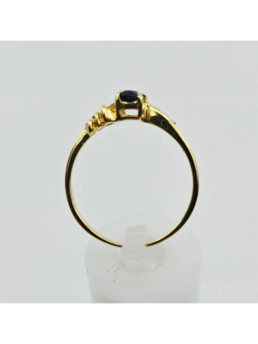 Beautiful 14K Solid Yellow Gold Designer Oval Sapphire & Diamond Ring - Size 9.5